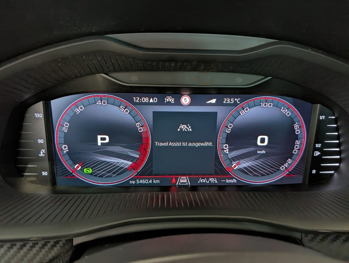 Skoda Scala 1.5TSI DSG Monte Carlo PANO AHK ACC