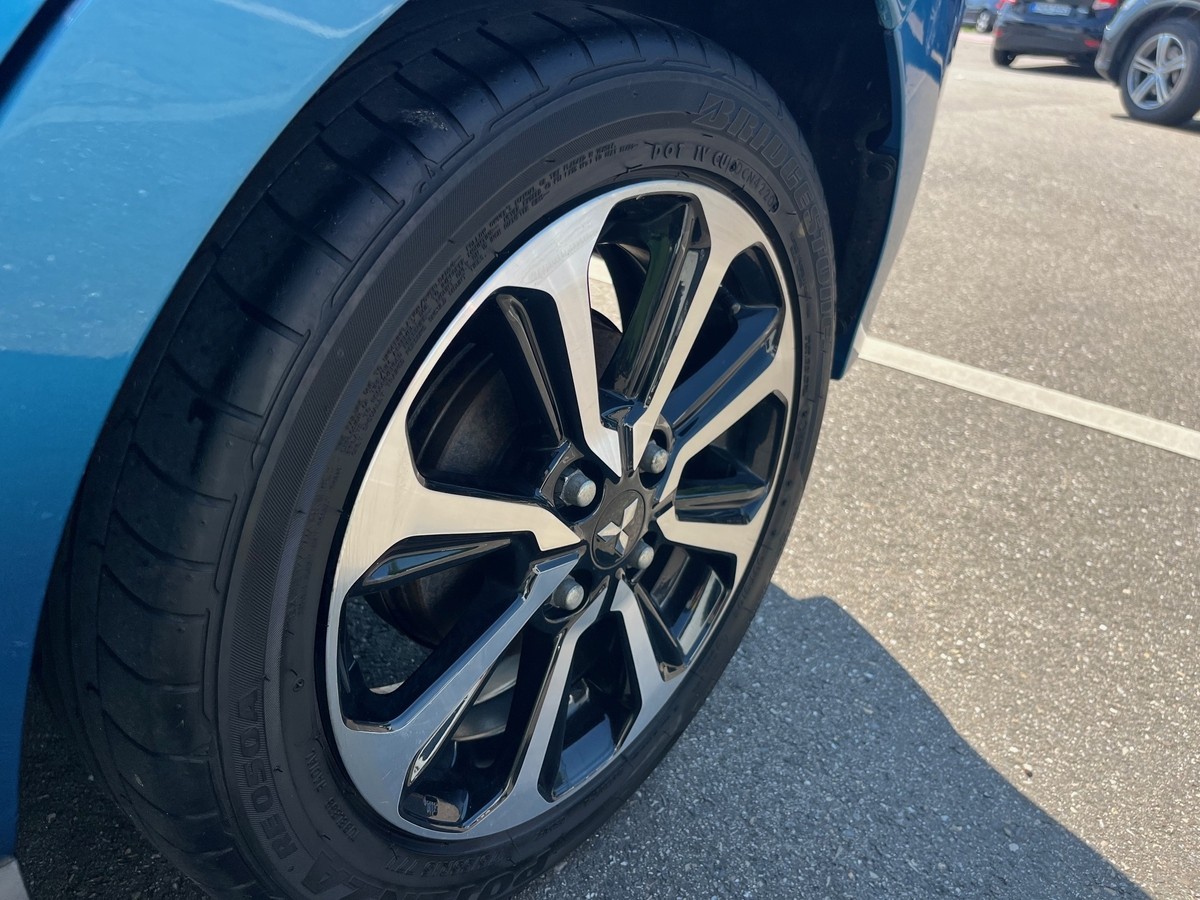 Mitsubishi Space Star 1.2 Spirit+ EURO 6D NAVI KLIMA SITZHEIZG