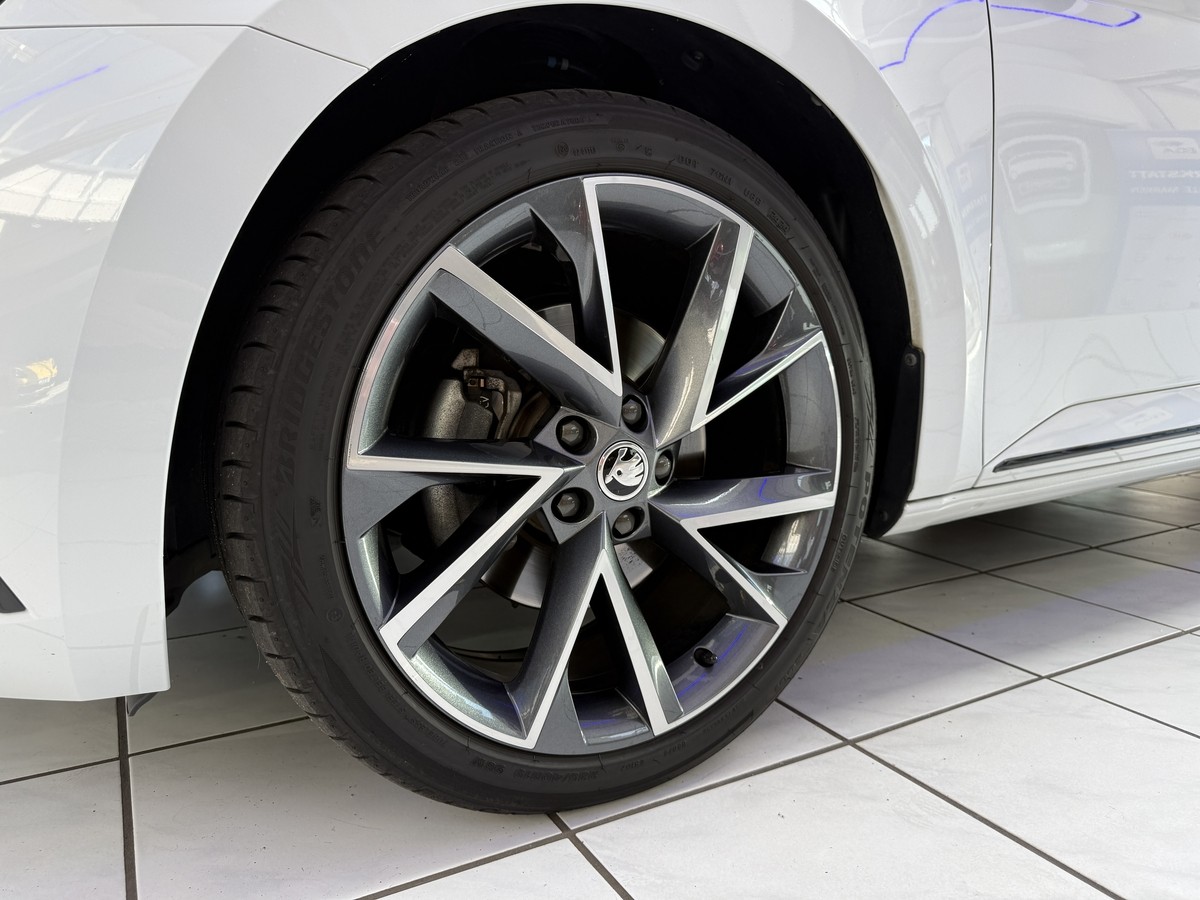 Skoda Superb Combi 2.0 TDI Sportline (EURO 6d) 