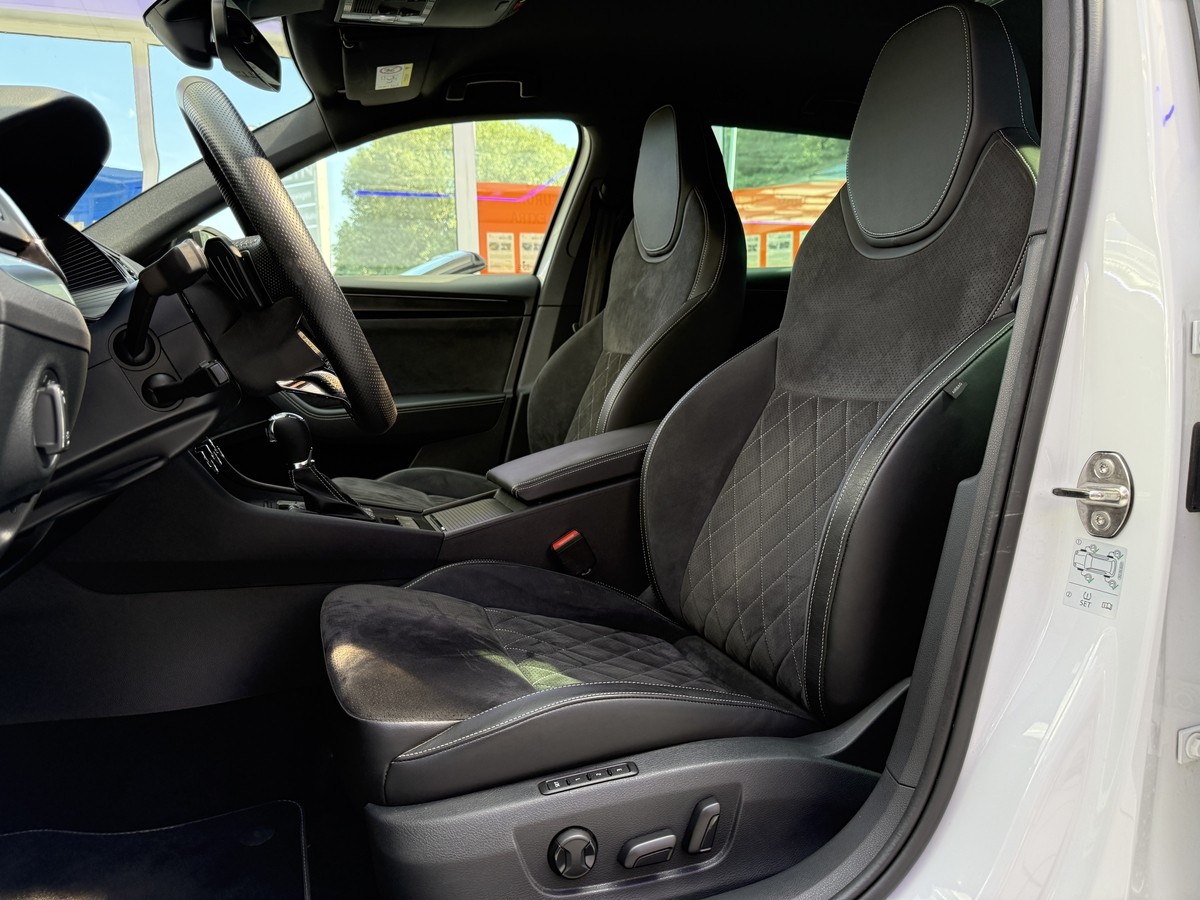 Skoda Superb Combi 2.0 TDI Sportline (EURO 6d) 