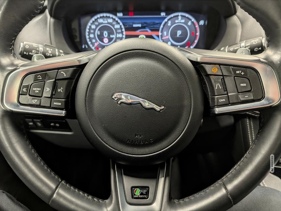Jaguar F-Pace 