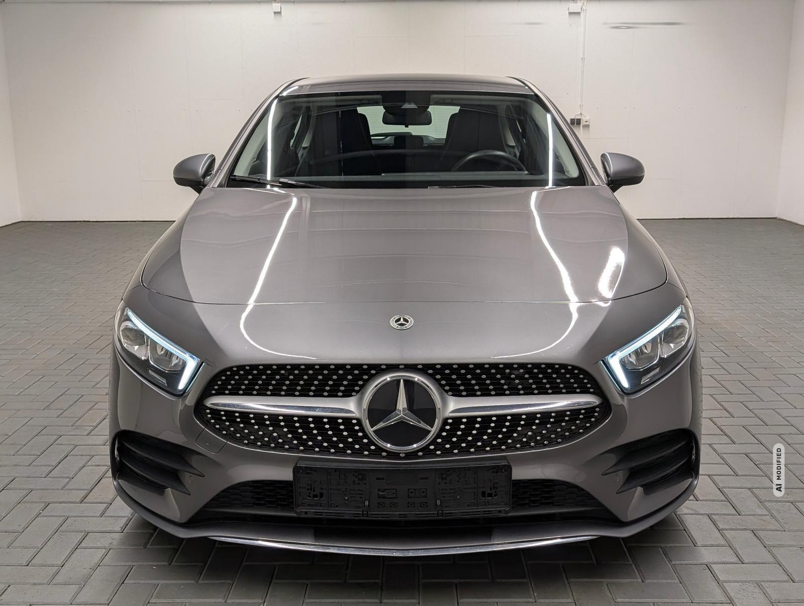 Mercedes-Benz d AMG-Line LED/Navi/SHZ/PDC/Tempom./18-LM