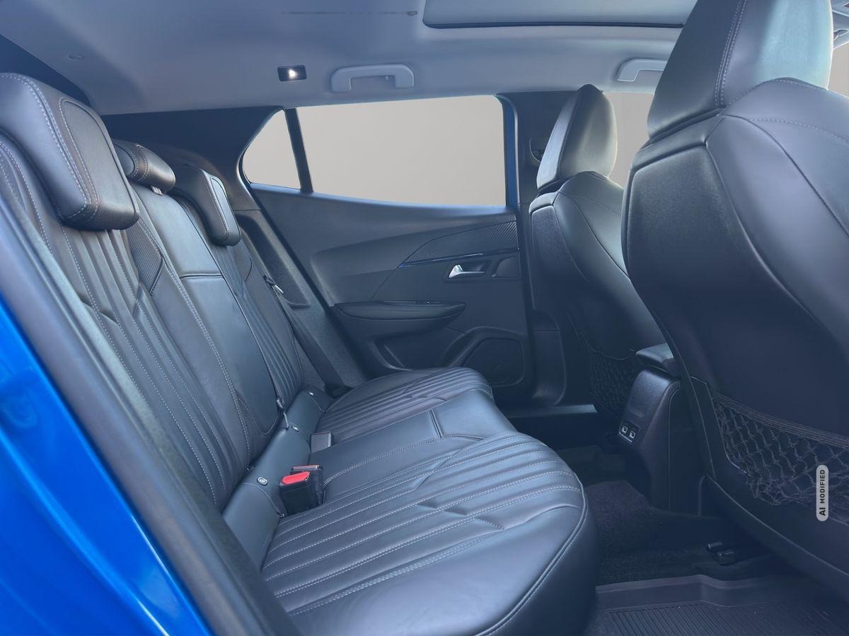 Peugeot 2008 Allure LED/Pano/Carplay/Kam/SHZ/Leder