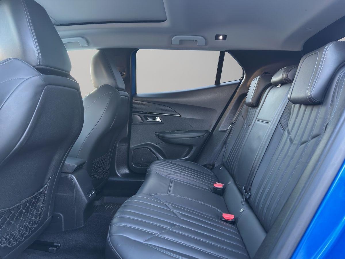 Peugeot 2008 Allure LED/Pano/Carplay/Kam/SHZ/Leder