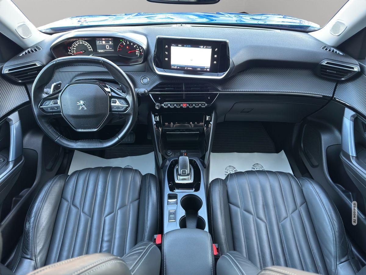 Peugeot 2008 Allure LED/Pano/Carplay/Kam/SHZ/Leder
