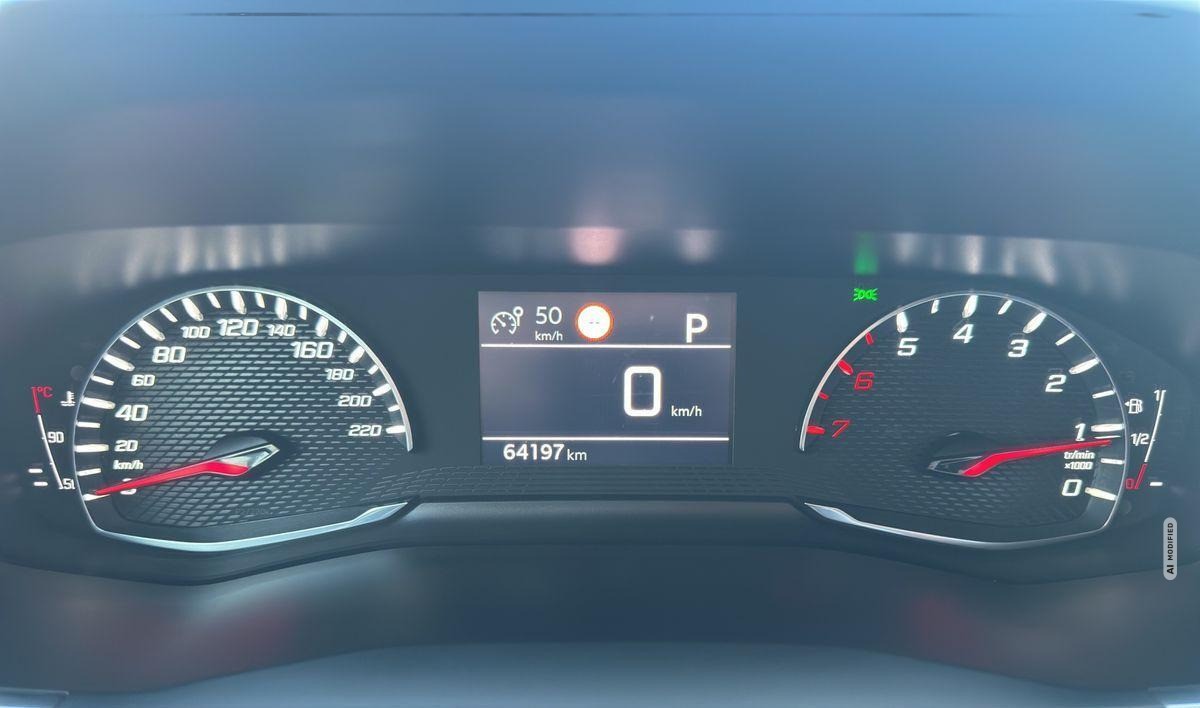 Peugeot 2008 Allure LED/Pano/Carplay/Kam/SHZ/Leder