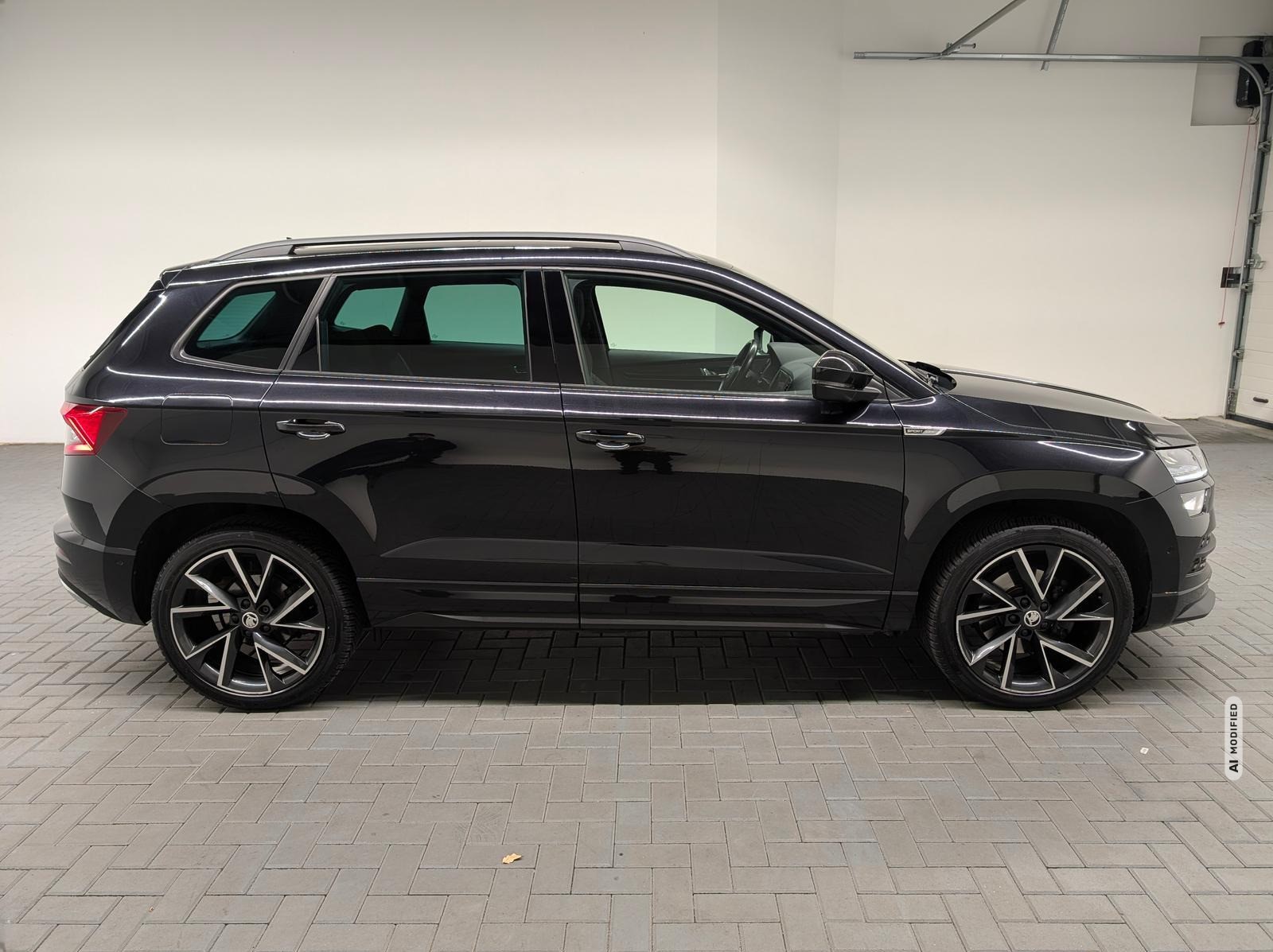 Skoda Karoq 4x4 Sportline Standhz/AHK/Pano/DCC/Canton