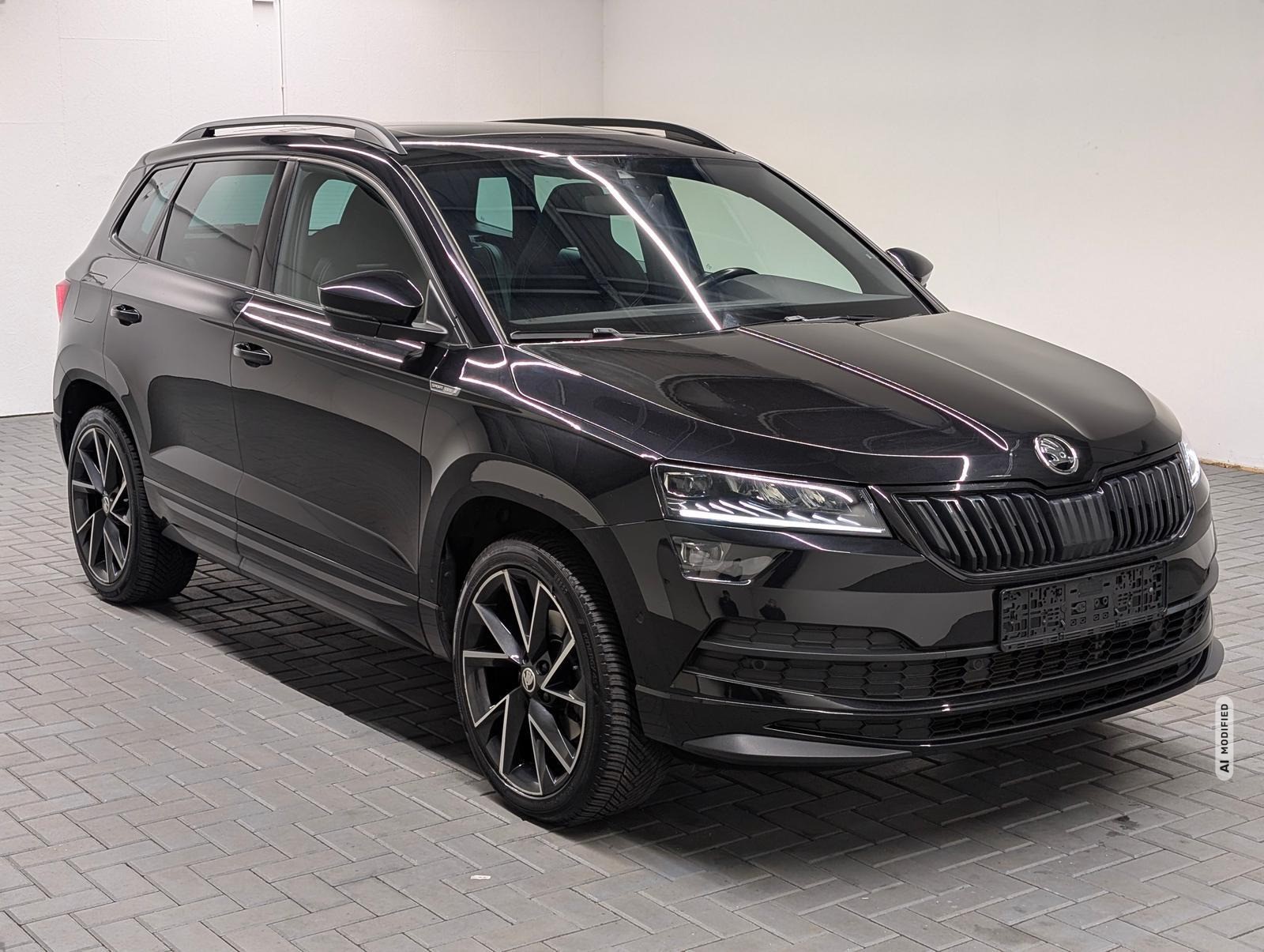 Skoda Karoq 4x4 Sportline Standhz/AHK/Pano/DCC/Canton