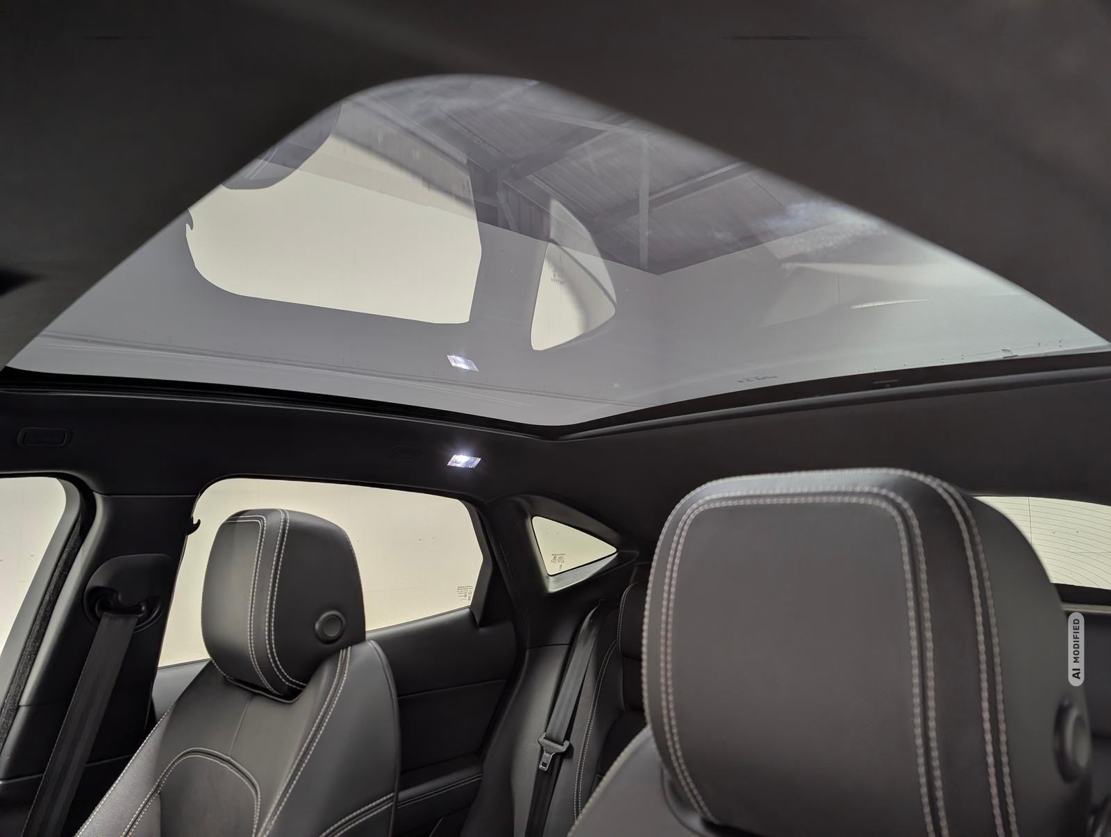 Jaguar E-Pace R-Dynamic S LED/Navi/Pano/SHZ/Kam/20-LM