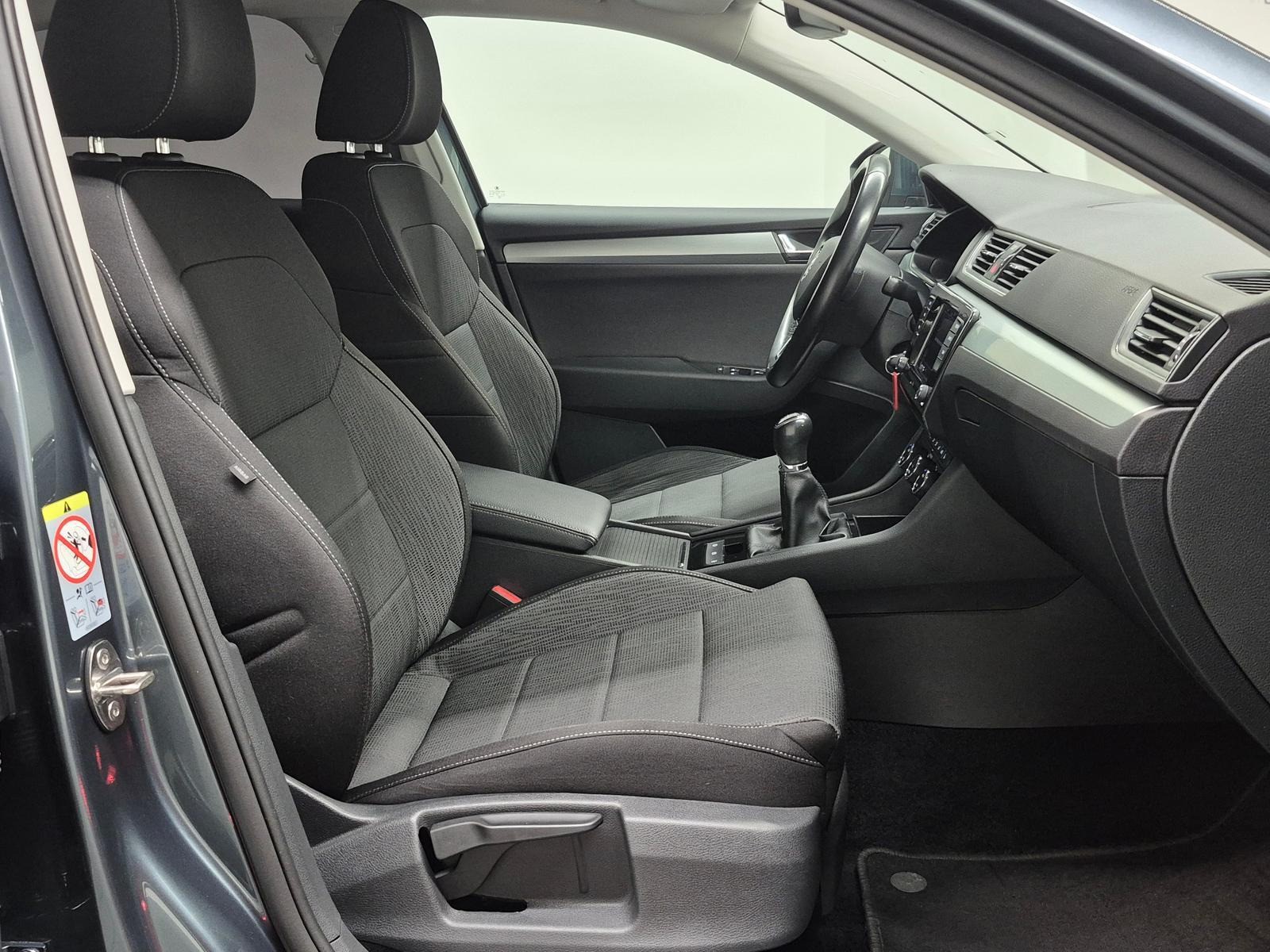 Skoda Superb DAB/SHZ/PDC/AHK/Tempom./16-LM