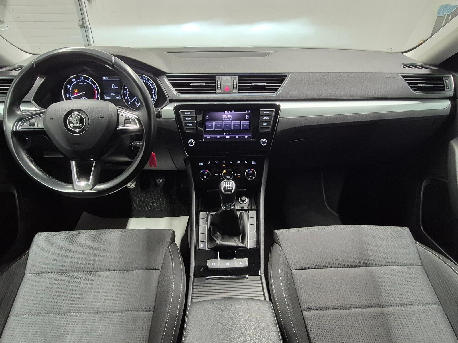 Skoda Superb DAB/SHZ/PDC/AHK/Tempom./16-LM