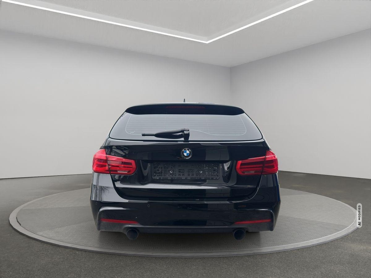 BMW 330 i Touring Sport-Line LED/Navi/HUD/SHZ/AHK/elH
