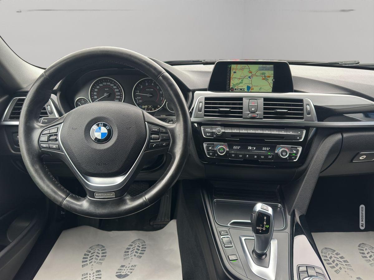 BMW 330 i Touring Sport-Line LED/Navi/HUD/SHZ/AHK/elH