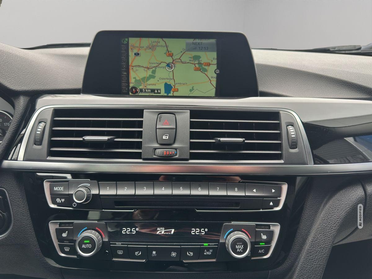 BMW 330 i Touring Sport-Line LED/Navi/HUD/SHZ/AHK/elH