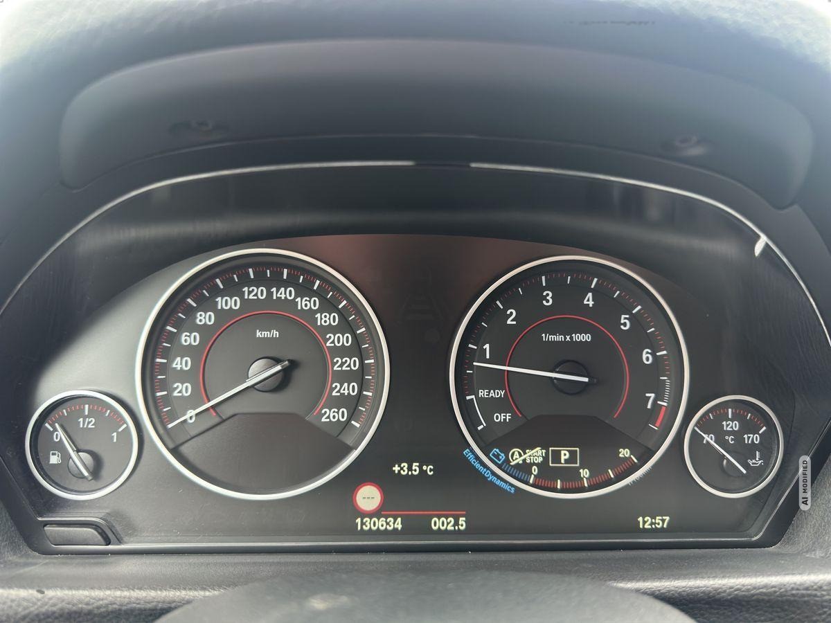 BMW 330 i Touring Sport-Line LED/Navi/HUD/SHZ/AHK/elH