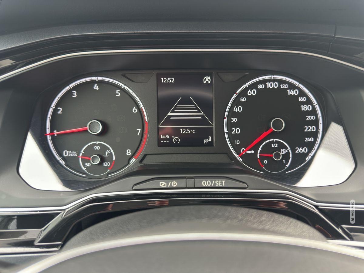 Volkswagen Polo Highline LED/SHZ/ACC/Bluetooth/16-LM