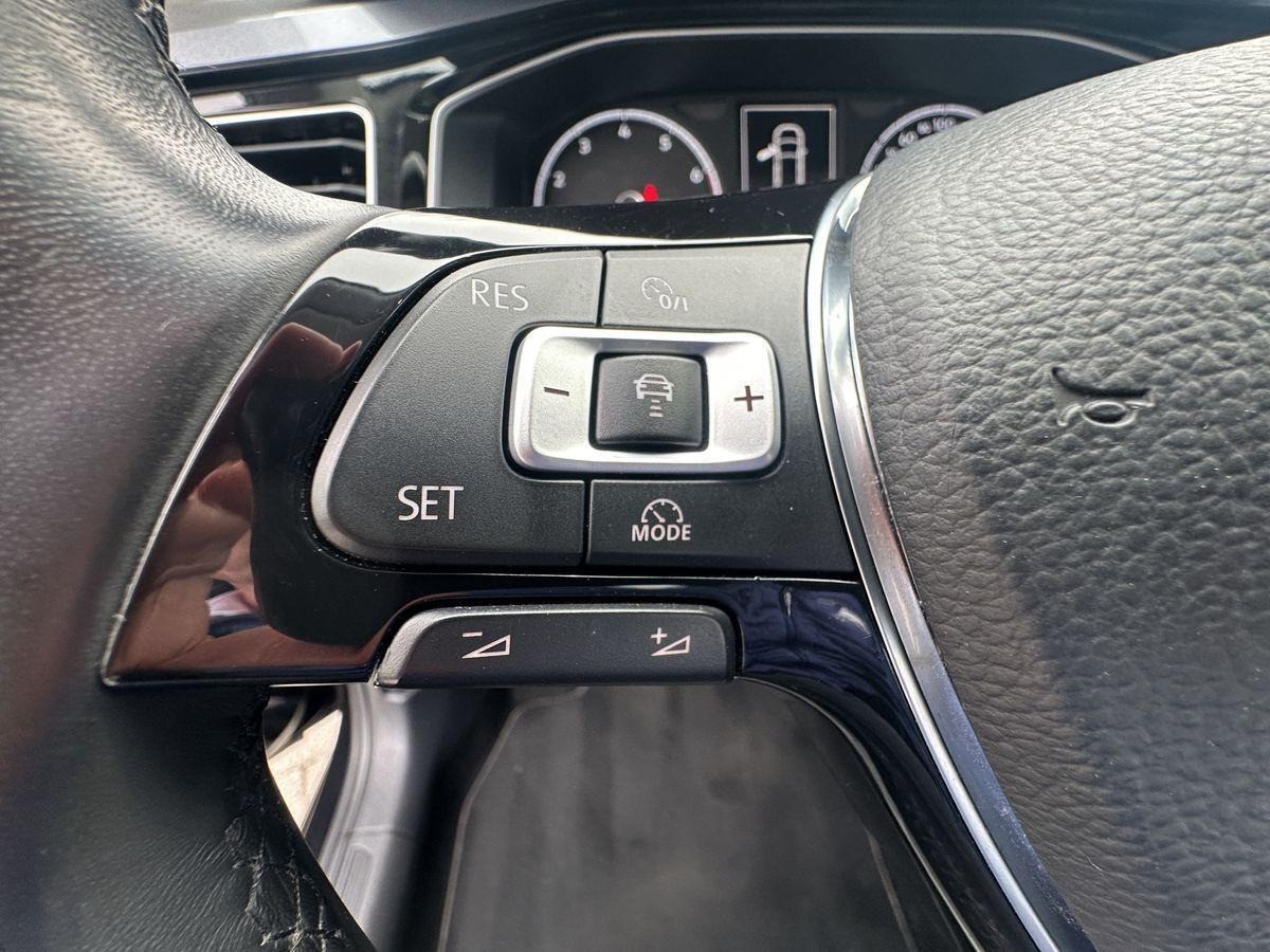 Volkswagen Polo Highline LED/SHZ/ACC/Bluetooth/16-LM