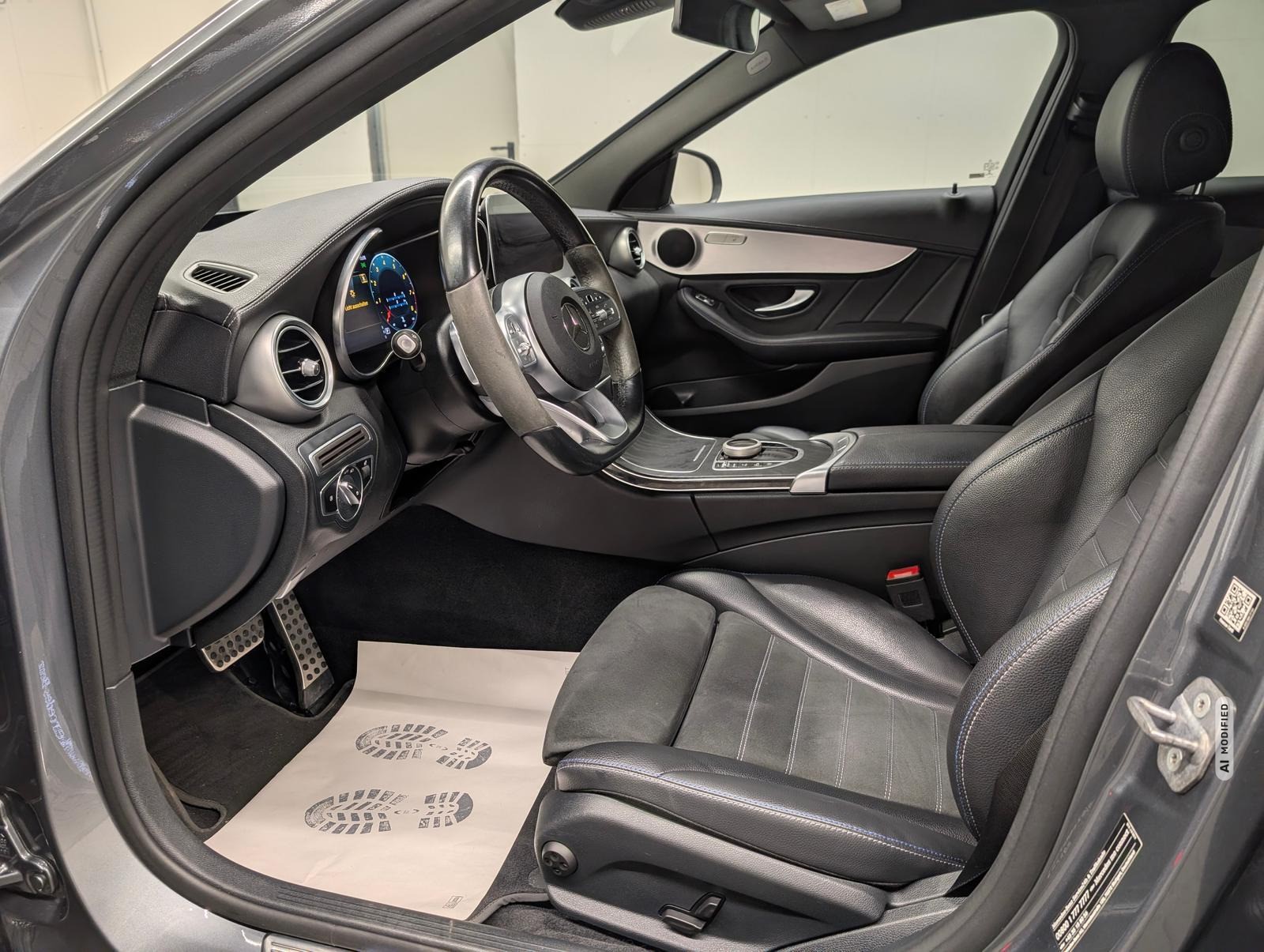 Mercedes-Benz C 220 d AMG-Line Night Edition LED/Navi/AHK/18-LM