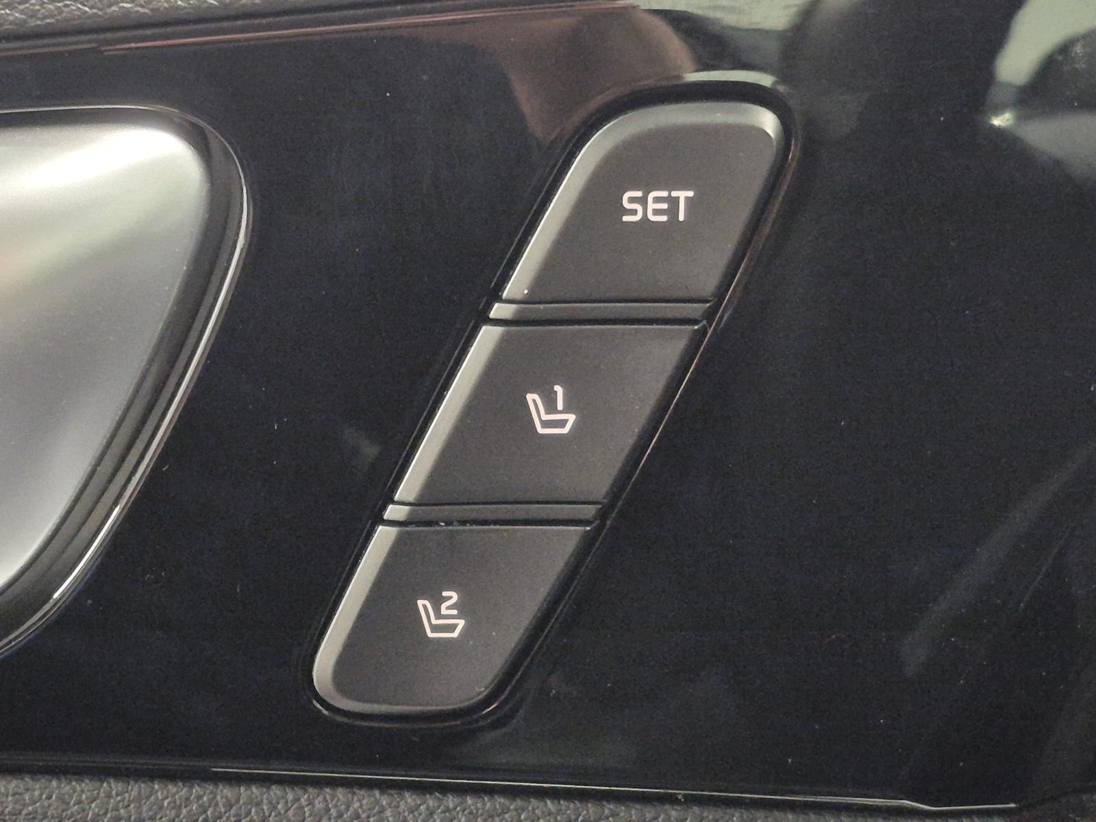 Kia XCeed Platinum LED/Navi/Pano/JBL/4xSHZ/Kam/18LM