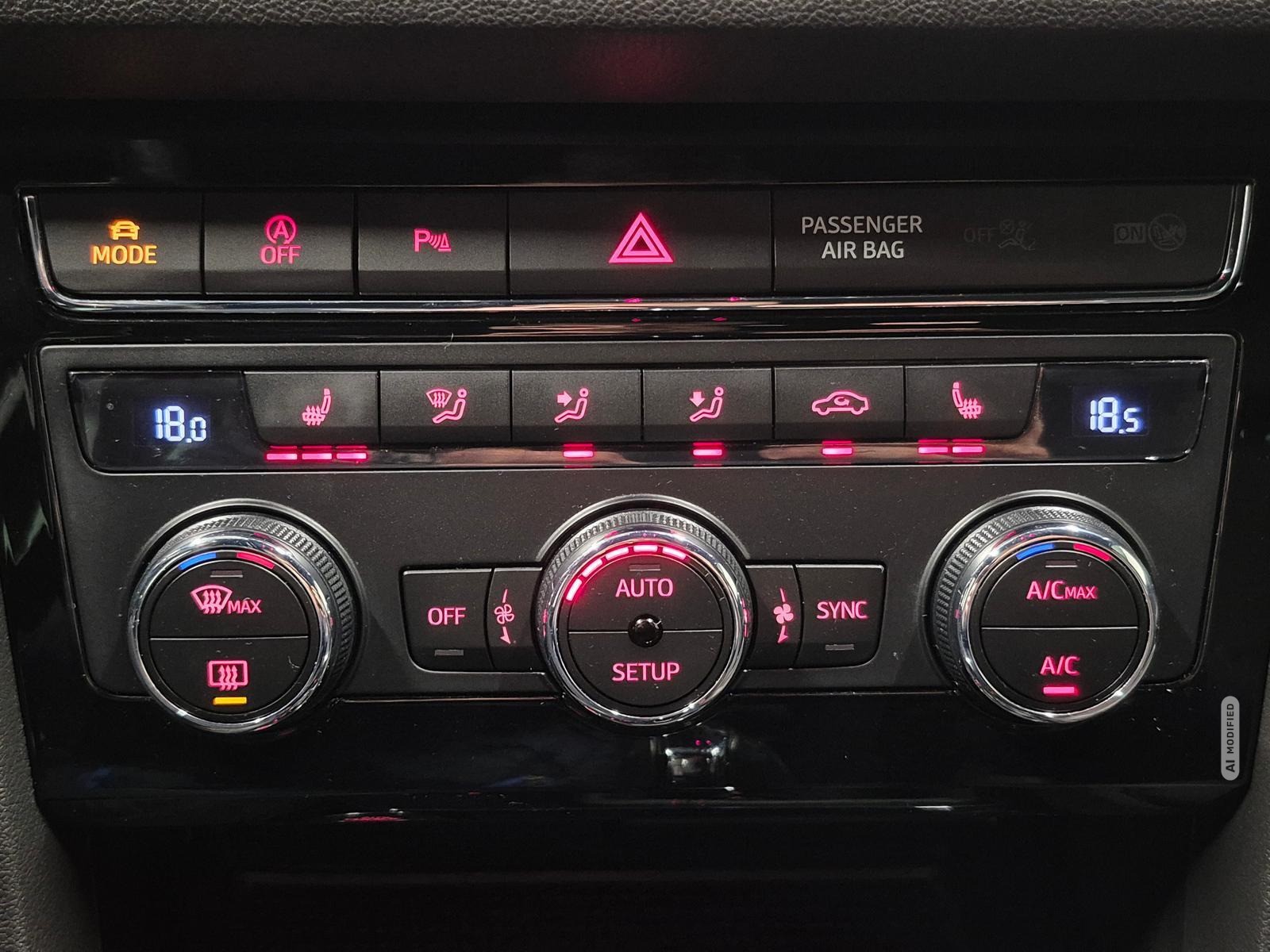 Seat Leon ST FR LED/Navi/Beats/Keyl./DCC/SHZ/Kam/18LM