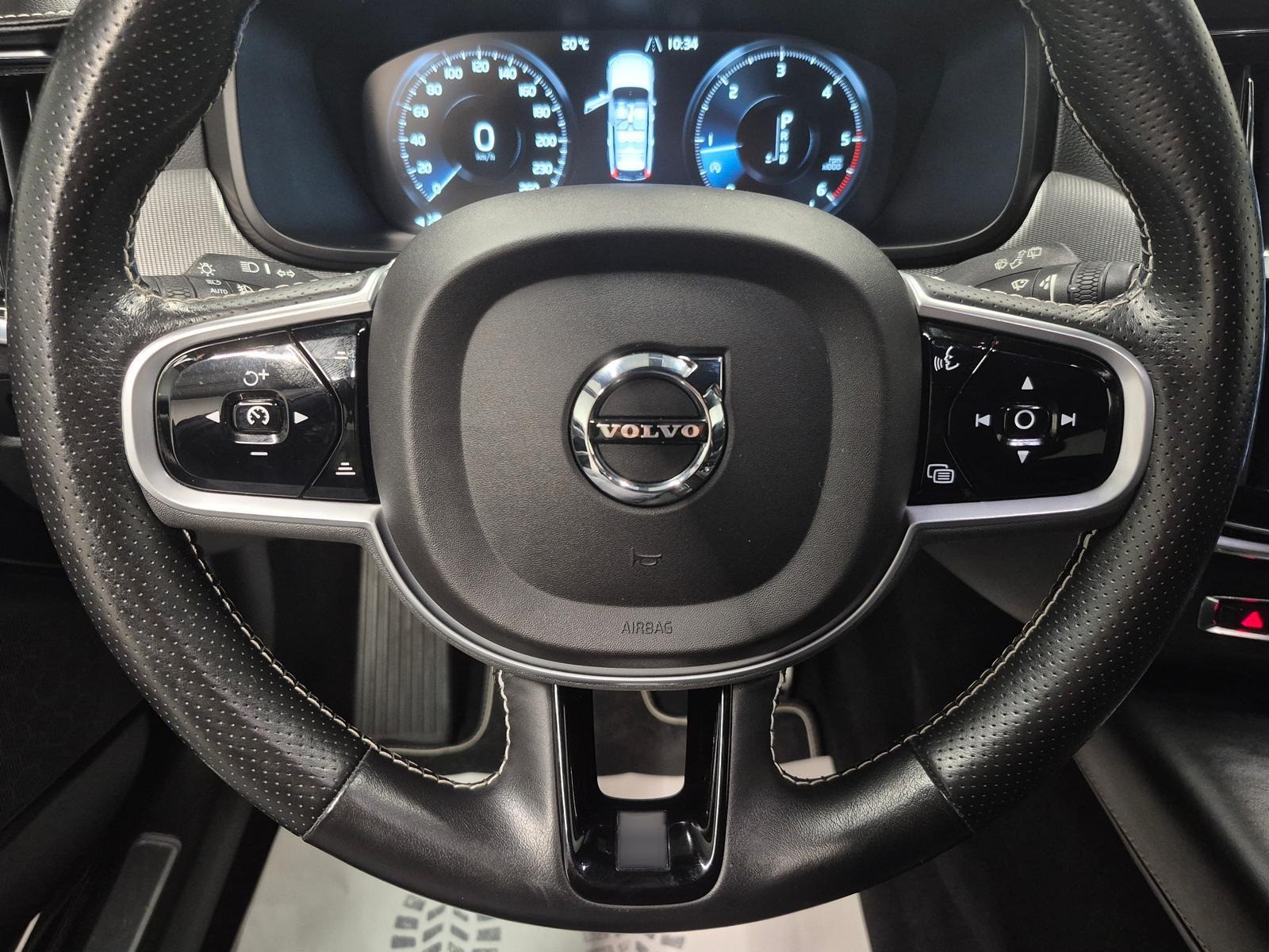 Volvo V90 R Design AWD Matrix/Navi/360°/H-K/Stdhzg