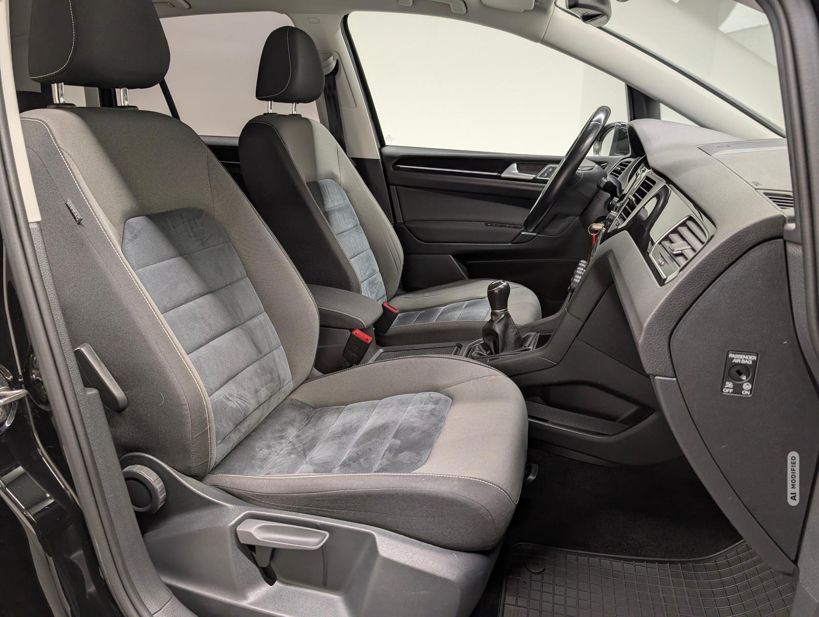 Volkswagen Golf Sportsvan Highline Bi-Xenon/Tempom./16-LM
