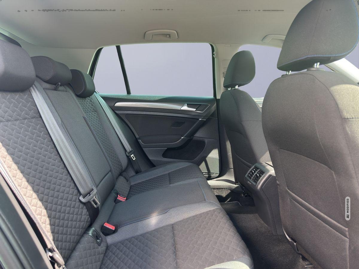 Volkswagen Golf VII Join App-Connect/SHZ/Kam/AHK/Navi