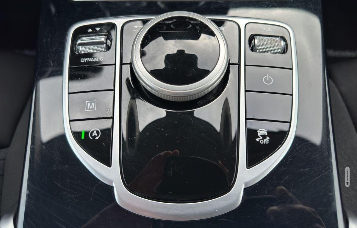 Mercedes-Benz GLC 250 d 4Matic LED/AHK/Kam/Navi/SHZ/ACC