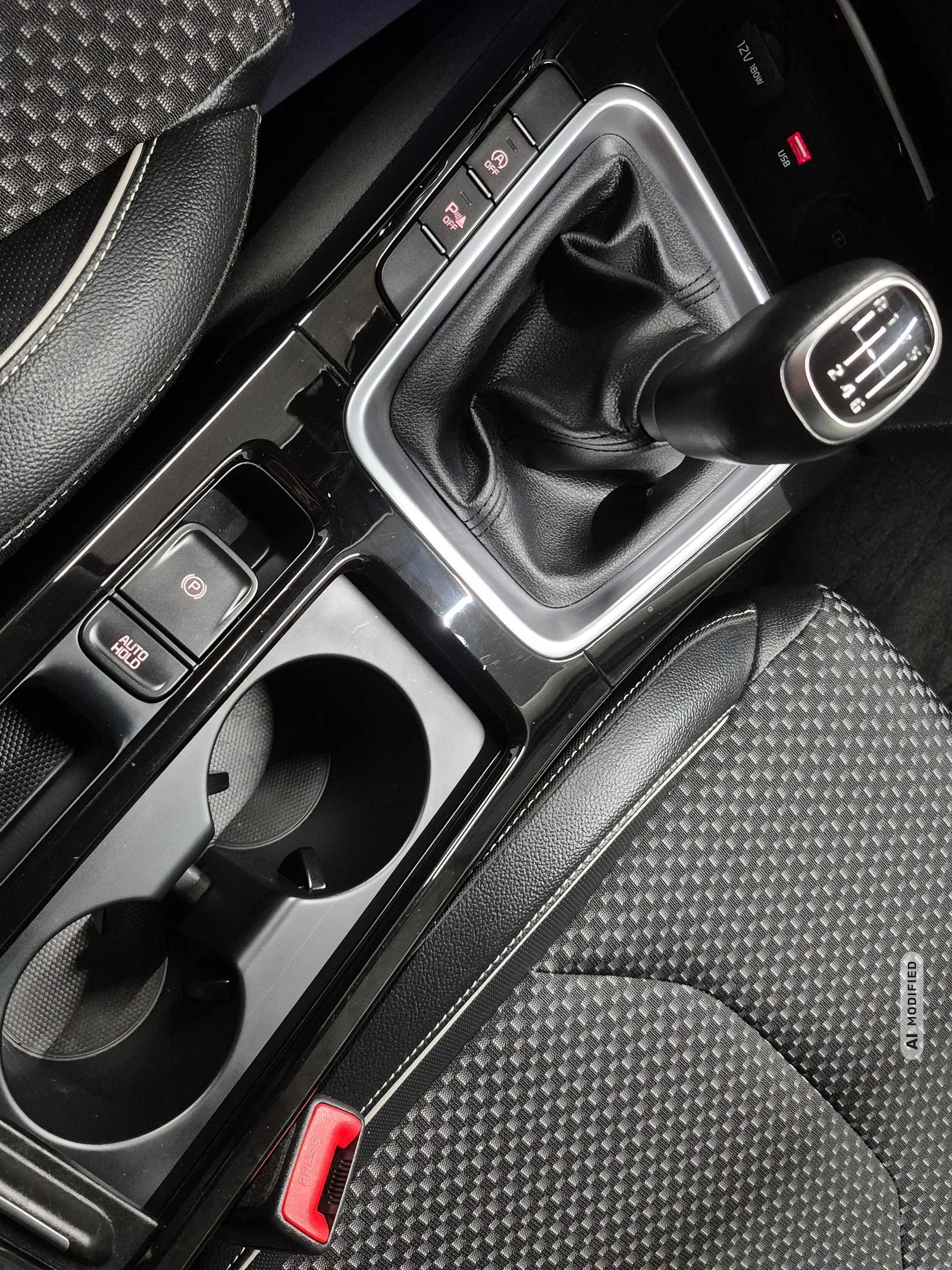 Kia XCeed Vision LED/Carplay/SHZ/LHZ/Kam/Tempom/18LM