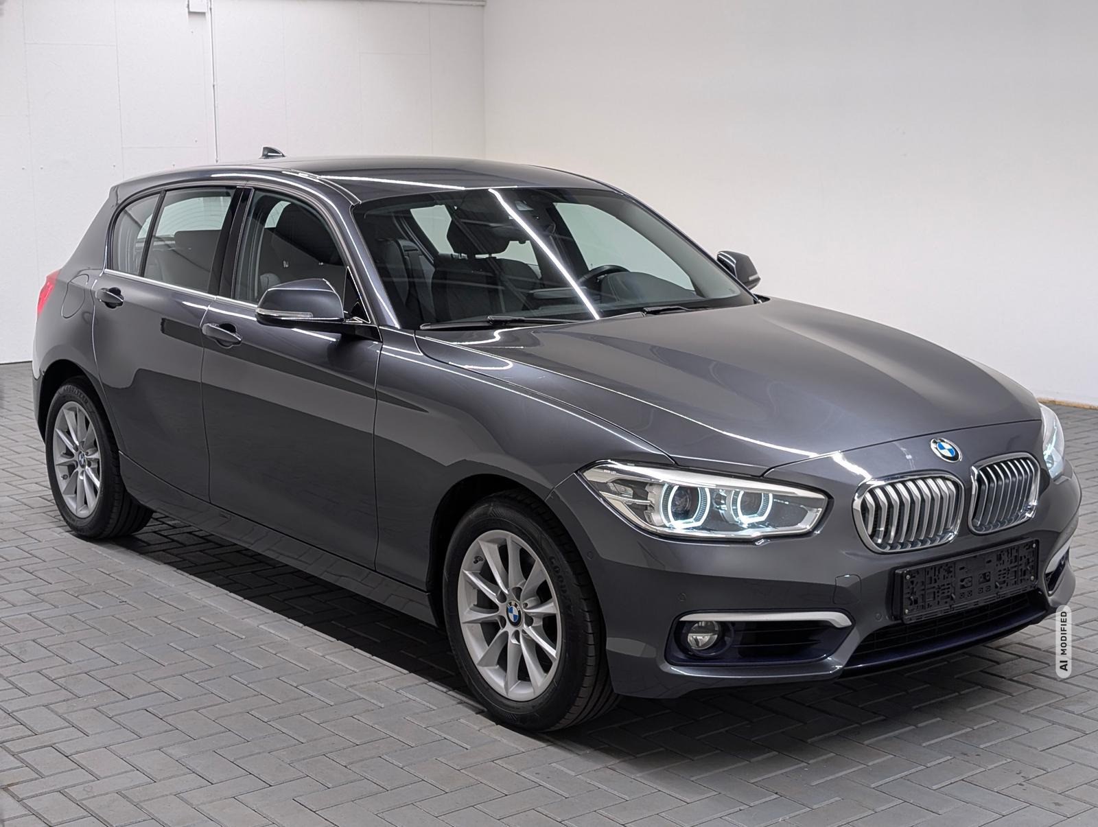 BMW 118 d xDrive Urban Line LED/Navi/SHZ/Kam/GRA/17LM