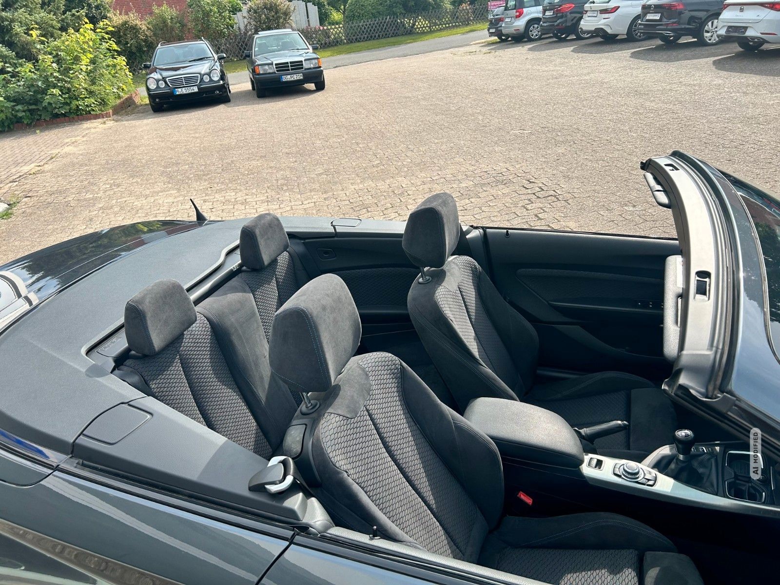 BMW 220 i Cabrio M Paket 1. Hand