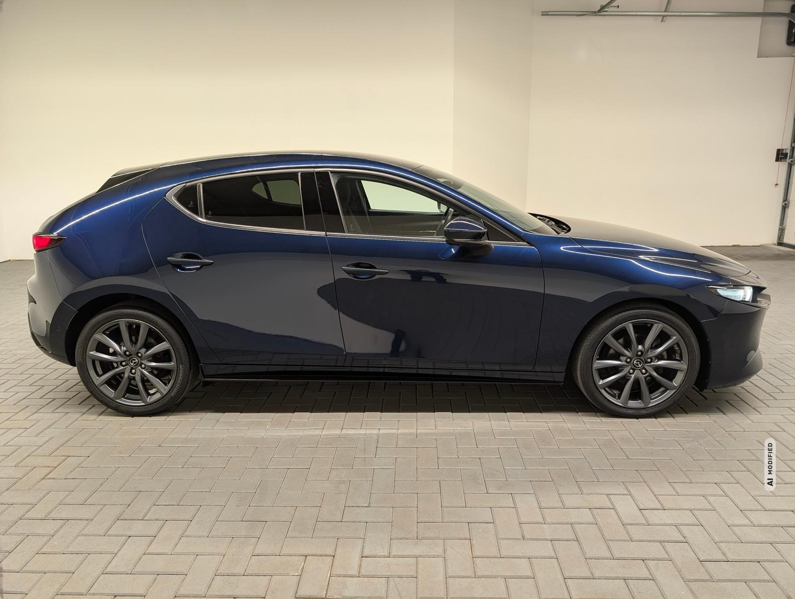 Mazda 3 Selection ALH/Navi/ACC/SHZ/60°/HUD/BOSE/18-LM