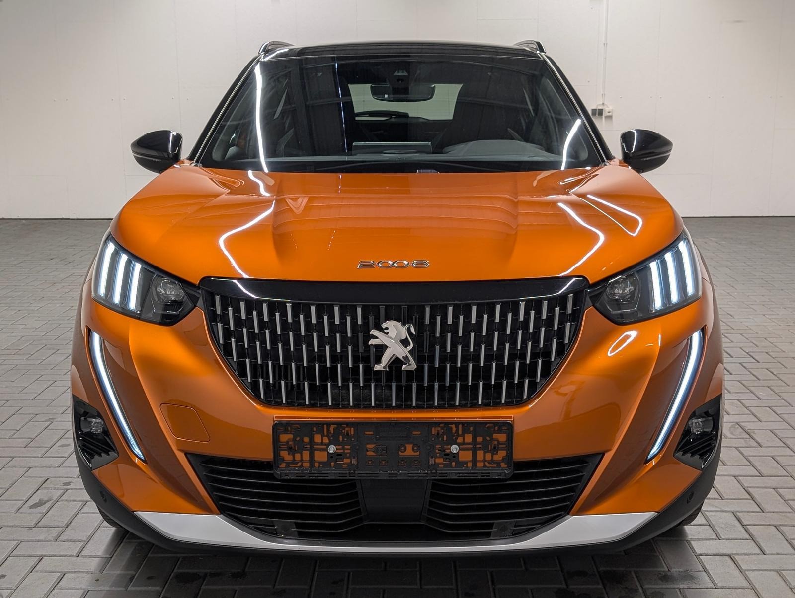 Peugeot 2008 GT LED/Navi/Focal/Pano/AHK/SHZ/Kam/ACC/18LM