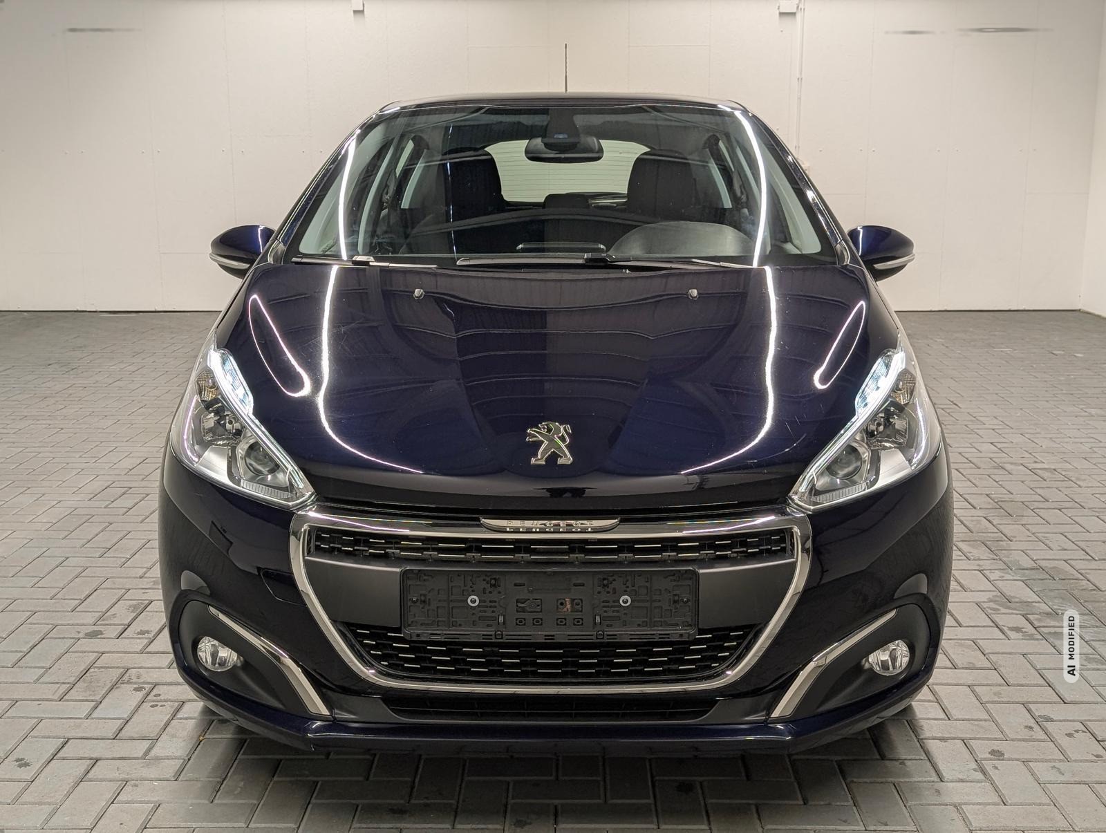 Peugeot 208 Allure Navi/Carplay/SHZ/PDC/Tempom./16-LM