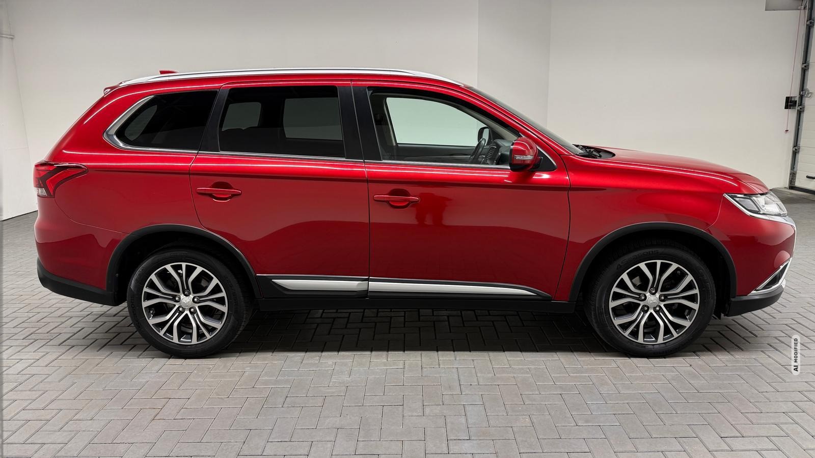 Mitsubishi Outlander DAB/Carplay/SHZ/Kam/AHK/Tempom./18-LM
