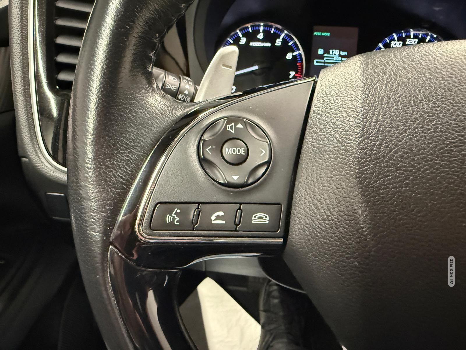 Mitsubishi Outlander DAB/Carplay/SHZ/Kam/AHK/Tempom./18-LM