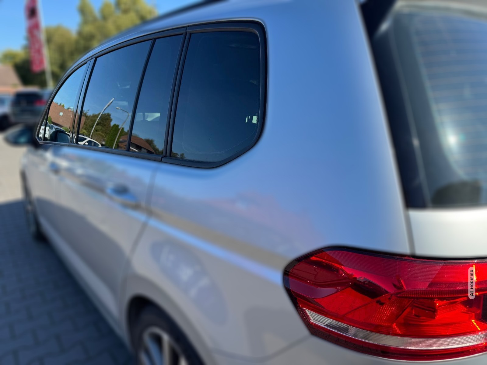 Volkswagen Touran 1,5 TSI 7Sitzer AHK NAVI PDC ACC SHZ TOP