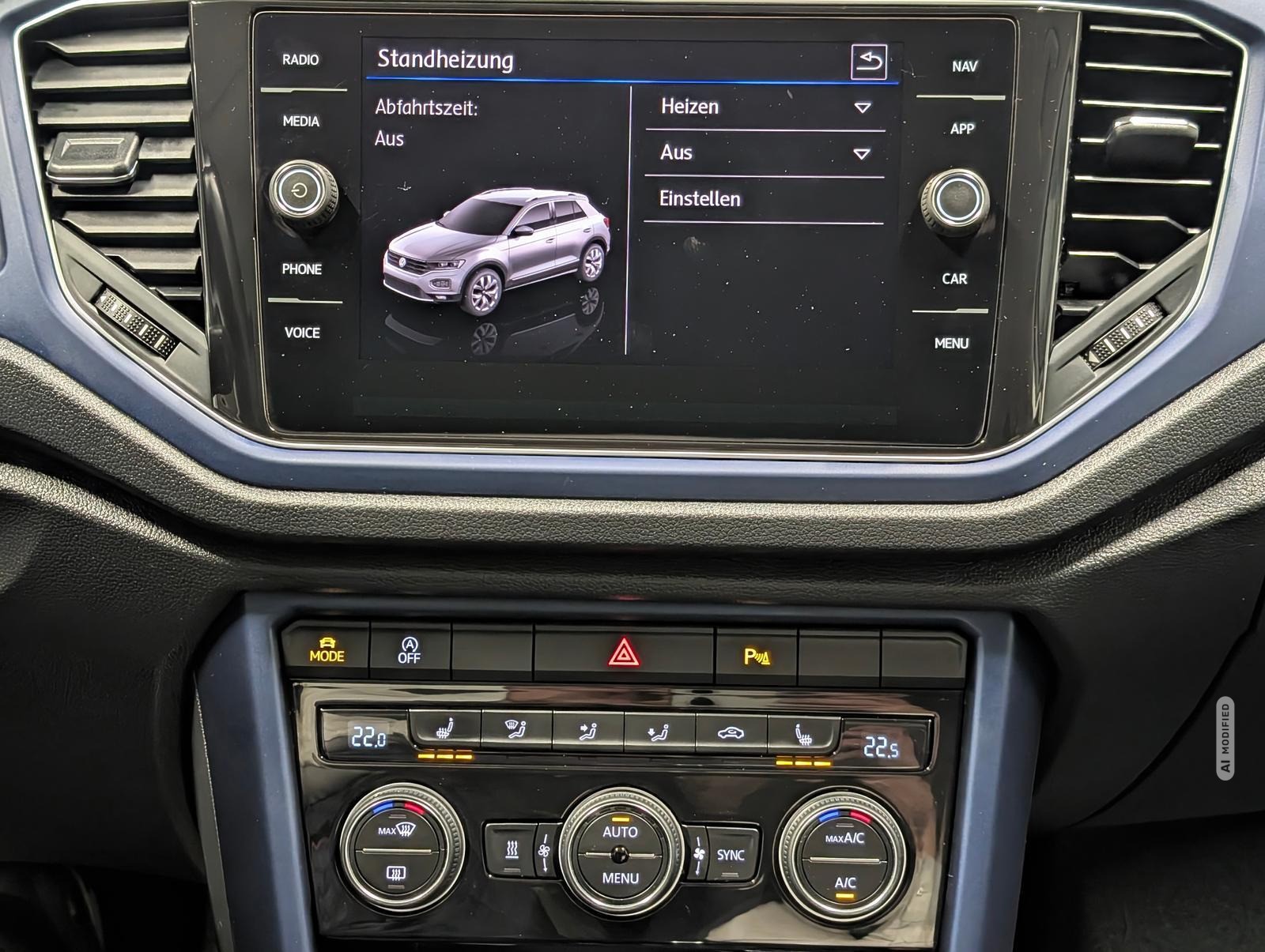 Volkswagen T-Roc United Stdhzg./Navi/SHZ/Kam/elH/Keyl./17LM