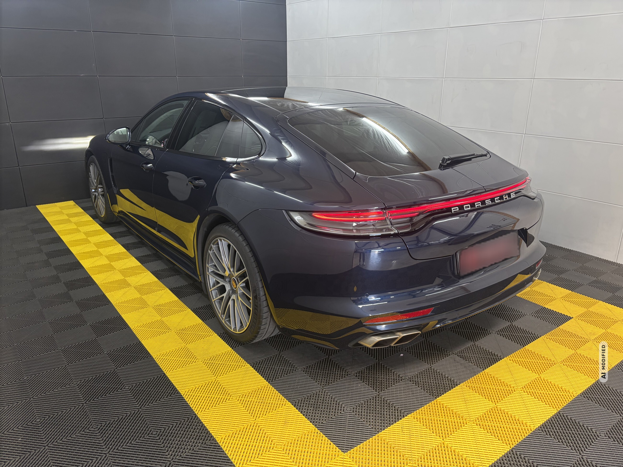 Porsche Panamera Turbo S+Aproved+InnoDrive+PCCB+PDCC