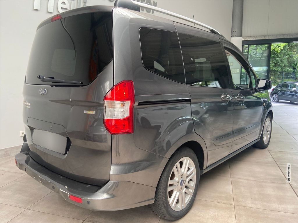 Ford Tourneo Courier Titanium Sitzheizung Tempomat