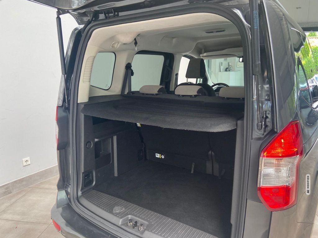 Ford Tourneo Courier Titanium Sitzheizung Tempomat