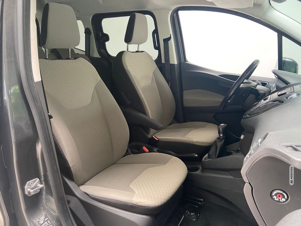 Ford Tourneo Courier Titanium Sitzheizung Tempomat