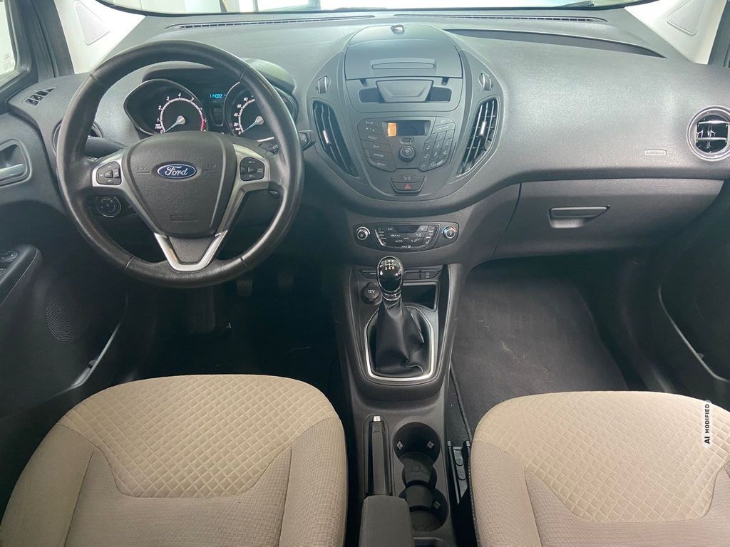 Ford Tourneo Courier Titanium Sitzheizung Tempomat