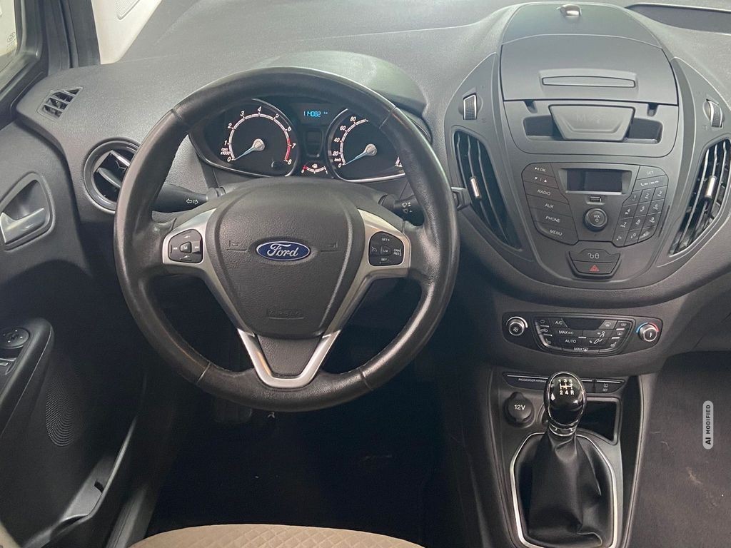 Ford Tourneo Courier Titanium Sitzheizung Tempomat