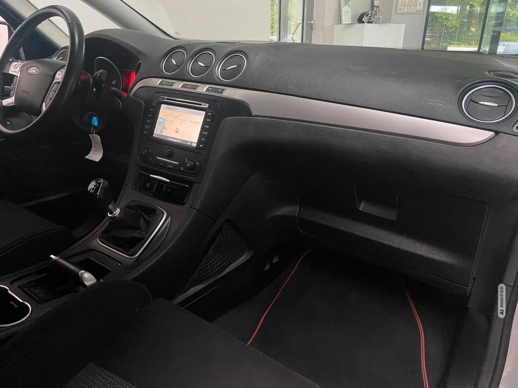 Ford S-Max Business 7-Sitzer Sitzheizung Navi PDC