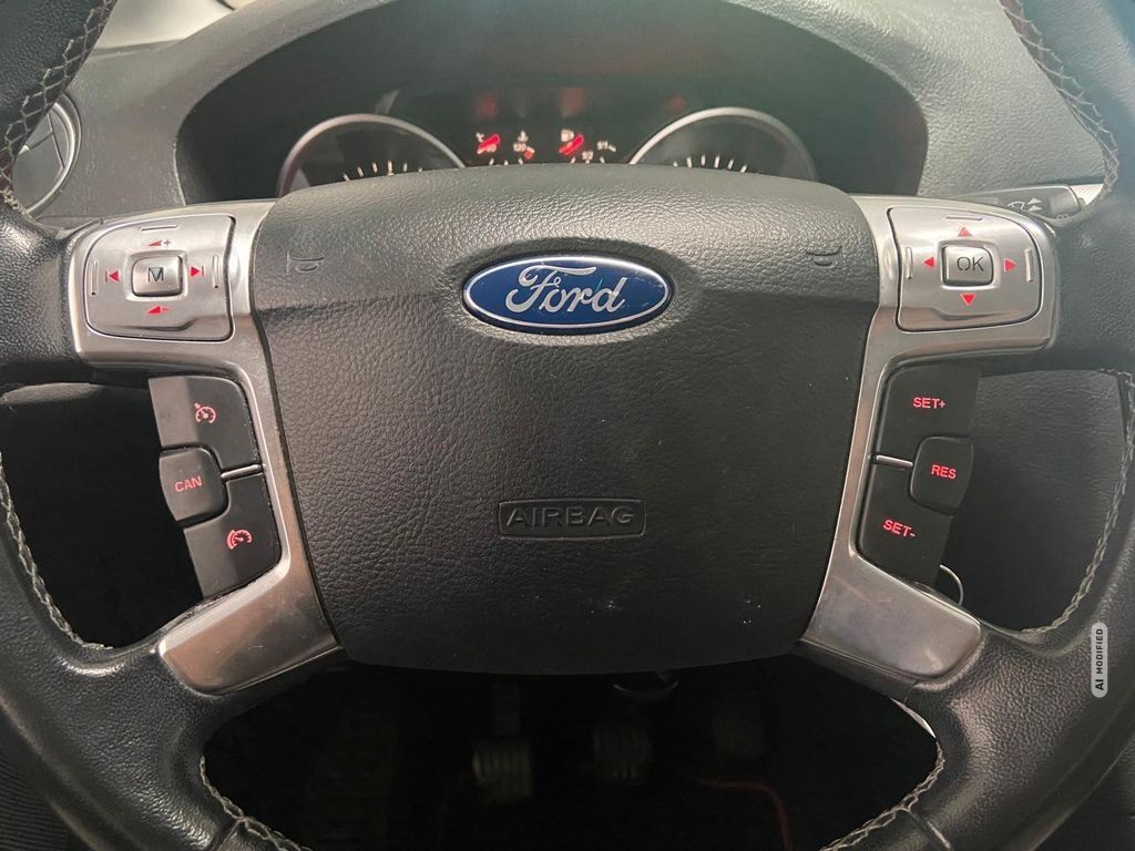 Ford S-Max Business 7-Sitzer Sitzheizung Navi PDC