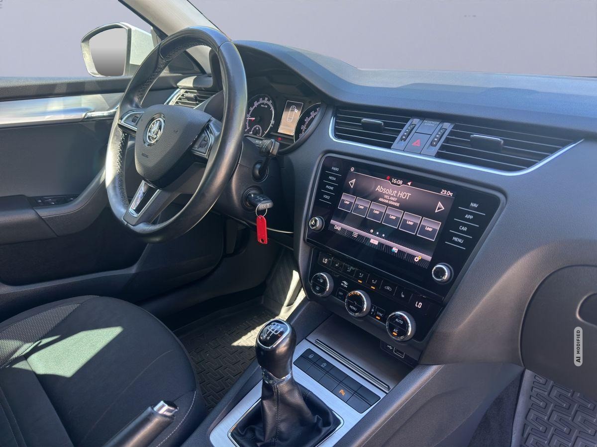 Skoda Octavia Combi SHZ/Navi/AHK/App Connect