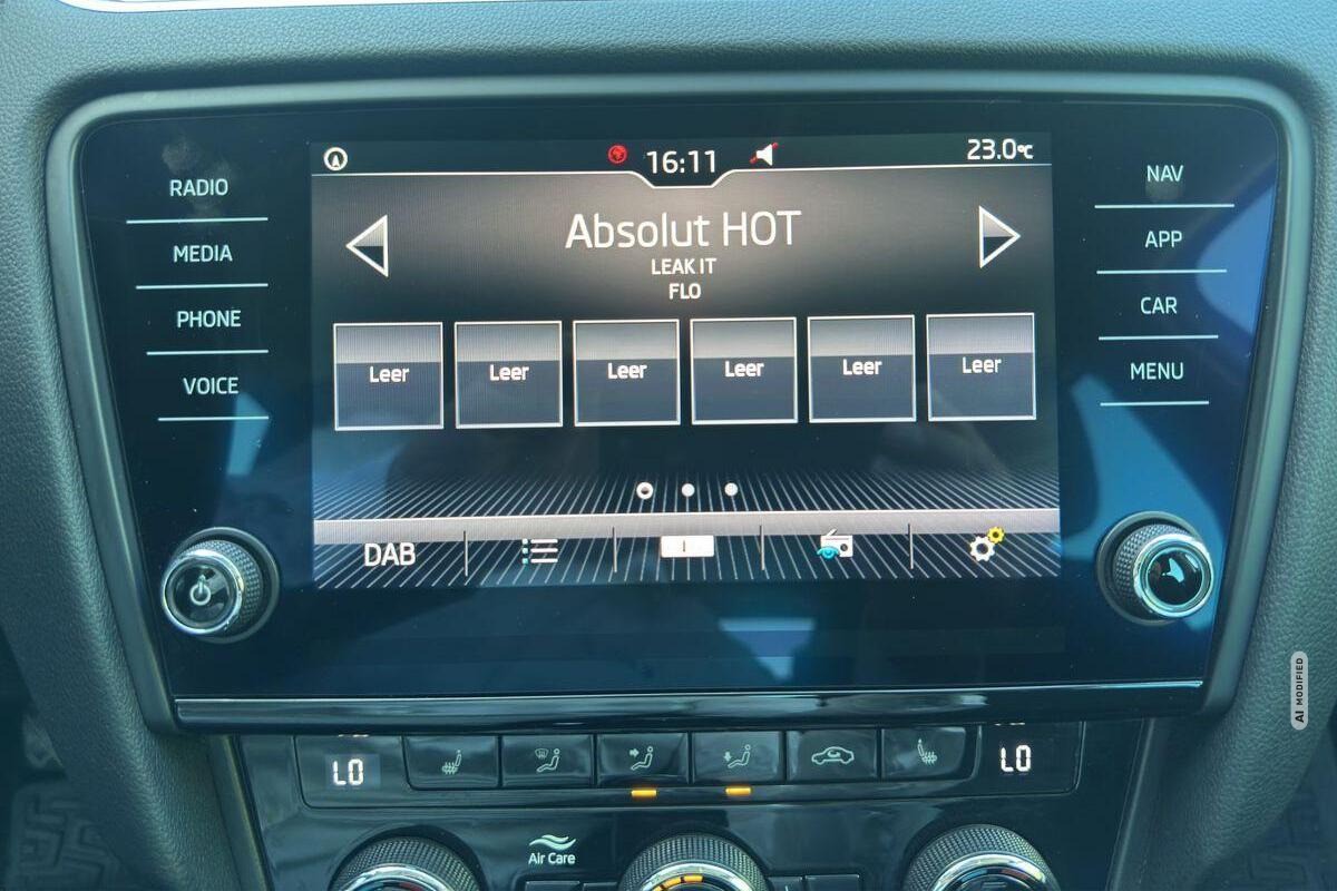 Skoda Octavia Combi SHZ/Navi/AHK/App Connect