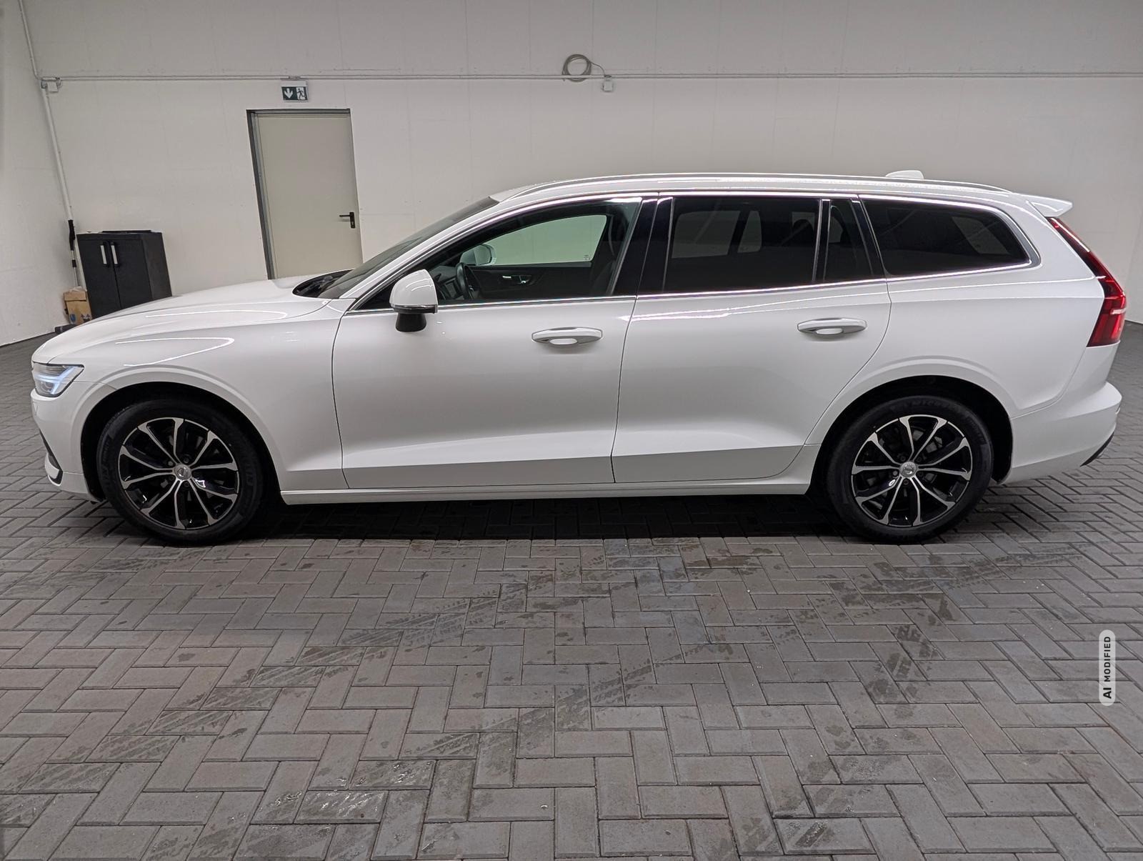 Volvo V60 Momentum Pro LED/Navi/4xSHZ/LHZ/PDC/ACC/elH