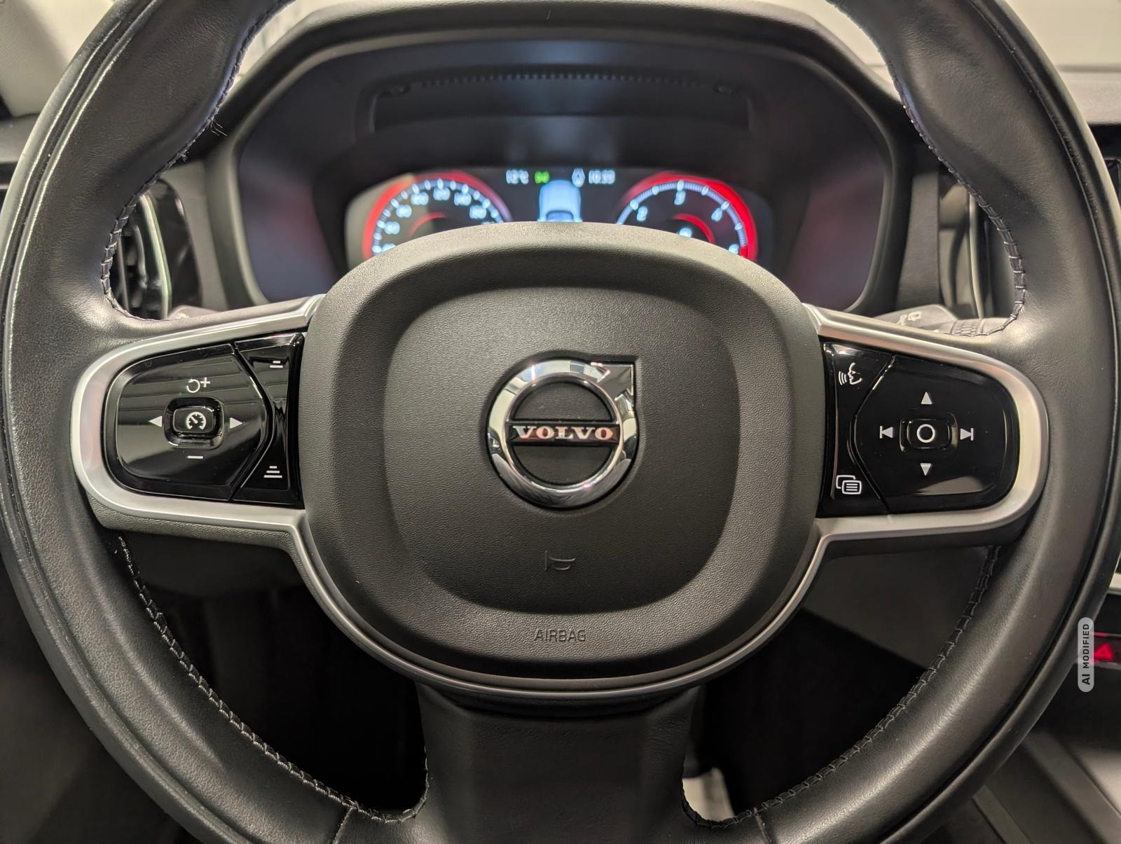 Volvo V60 Momentum Pro LED/Navi/4xSHZ/LHZ/PDC/ACC/elH